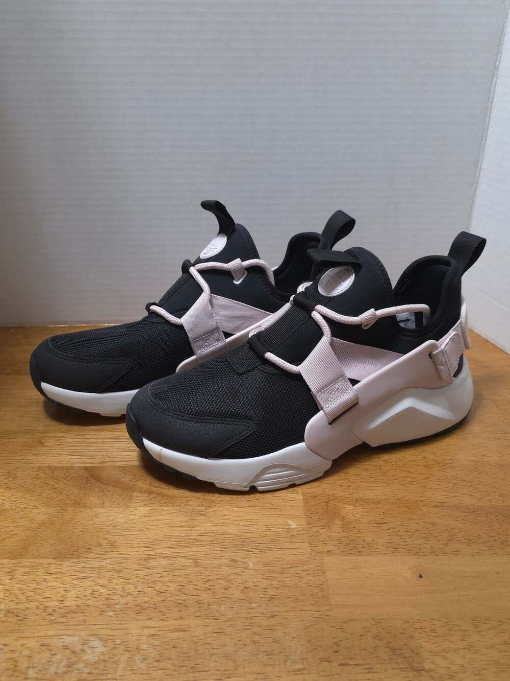 Nike Air Huarache City Low Black White Sneakers